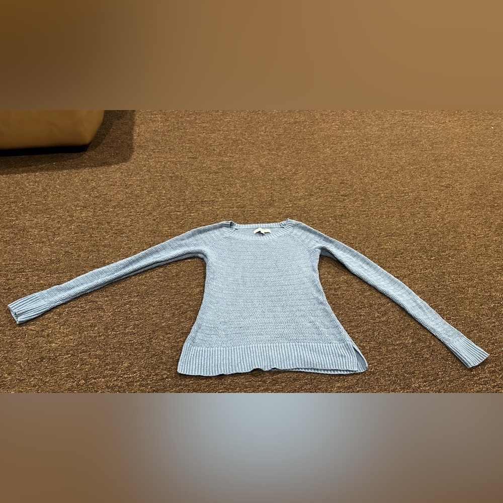 EUC Women’s LOFT Baby Blue LS warm winter Sweater Sz XS knit top blouse